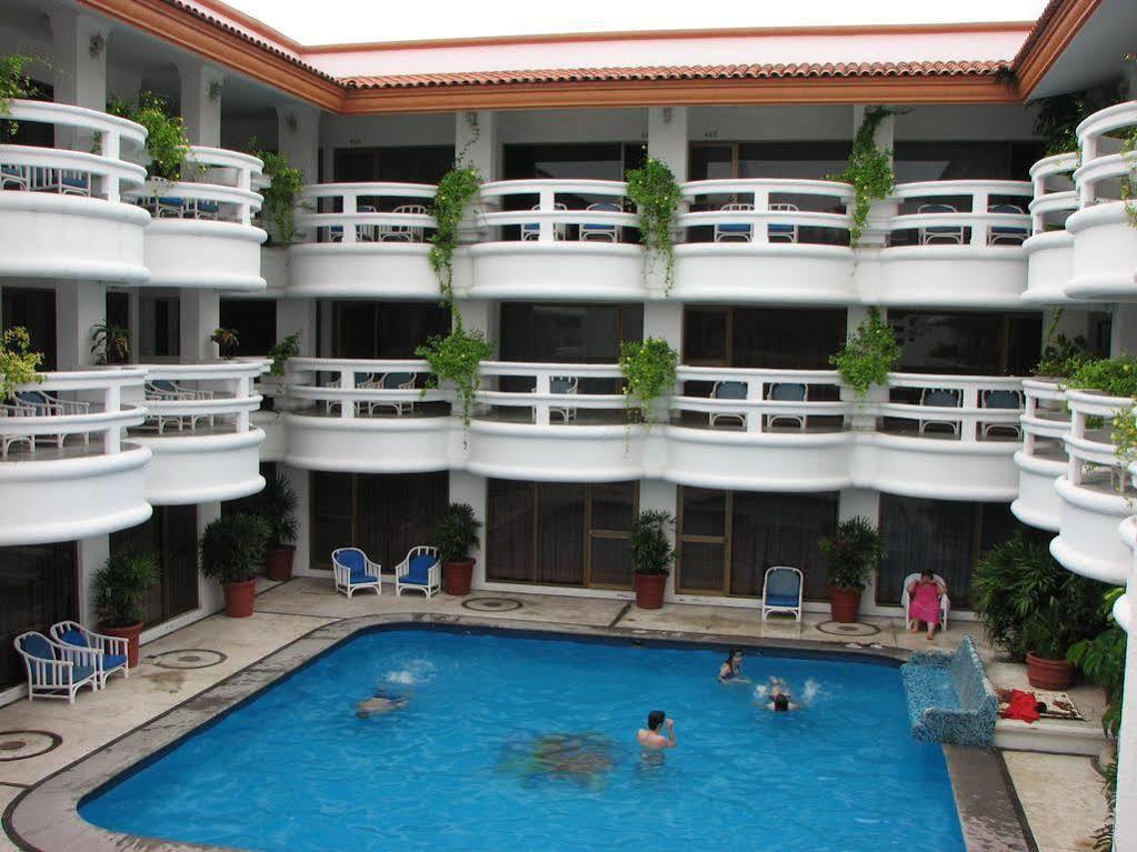 Hotel Y Suites Plaza 曼萨尼约 外观 照片